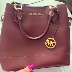 Michael Kors Bucket Bag